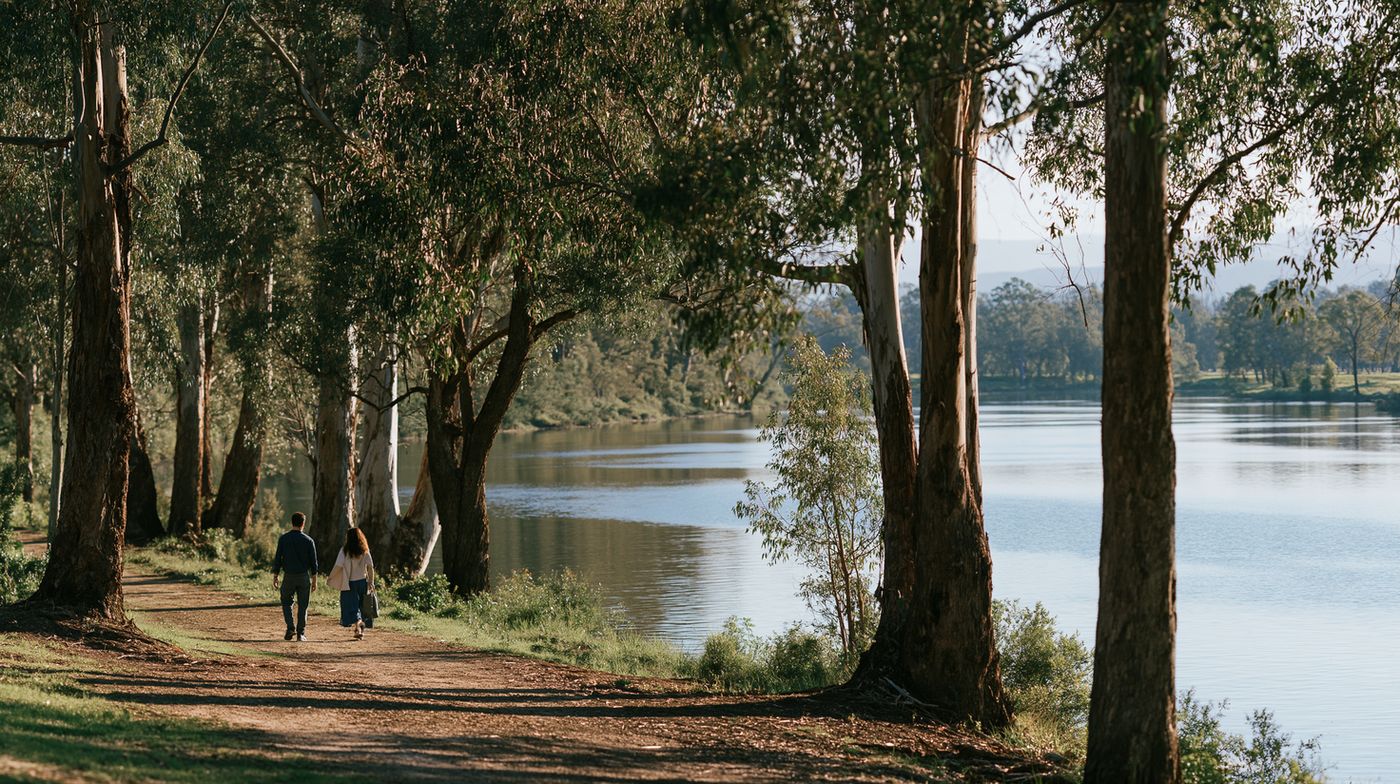 A riverside path along the Nepean River at Penrith